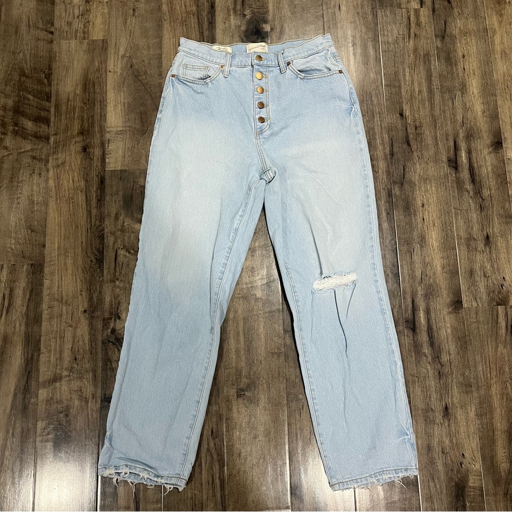 Universal Thread High Rise Button Fly Vintage Straight Denim Jean